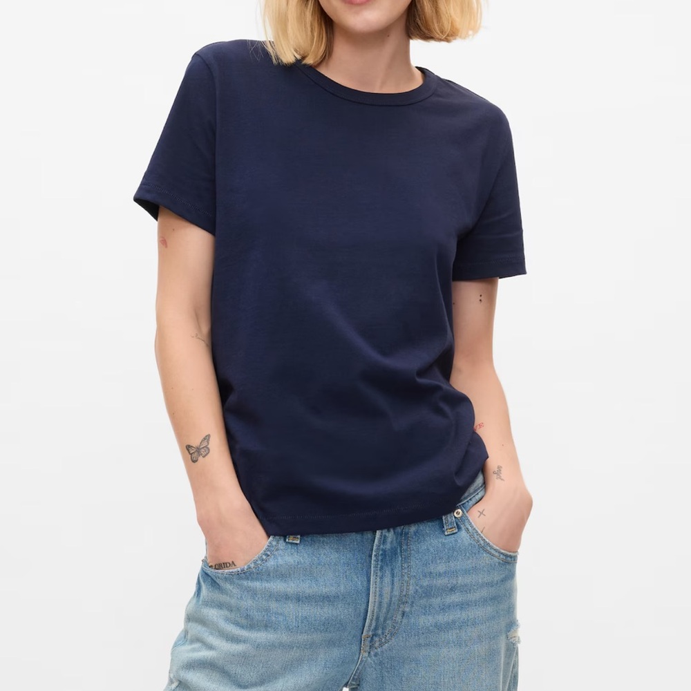 Women’s vintage t-shirt.